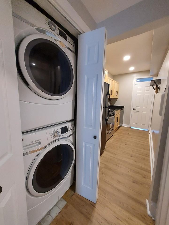 1201 Euclid St Nw #3 - Photo 3 of 18