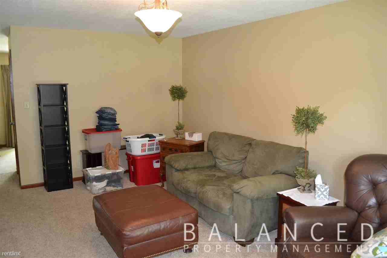 1510 Sw Mcalister Ave - Photo 3 of 13