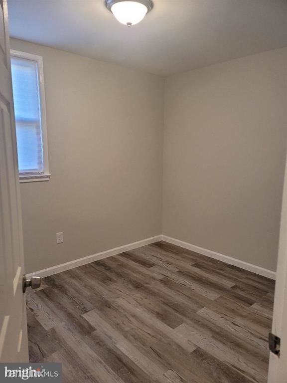 7917 Glenarden Pkwy - Photo 2 of 10