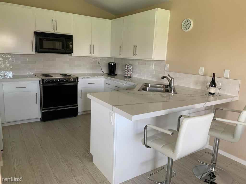 42402 Sand Dune Dr - Photo 3 of 10