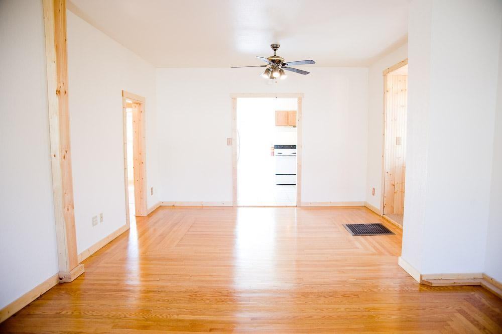 602 West Broadway St - Photo 2 of 4