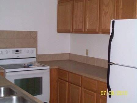 210 Montoya St - Photo 2 of 4