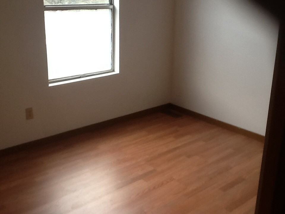 1110-1138 E. John St - Photo 3 of 12