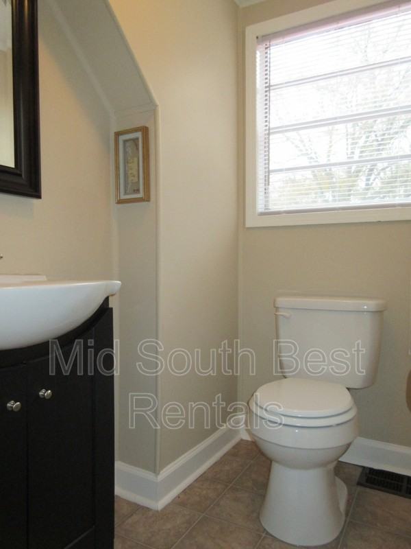 3373 Jewell Rd - Photo 4 of 7