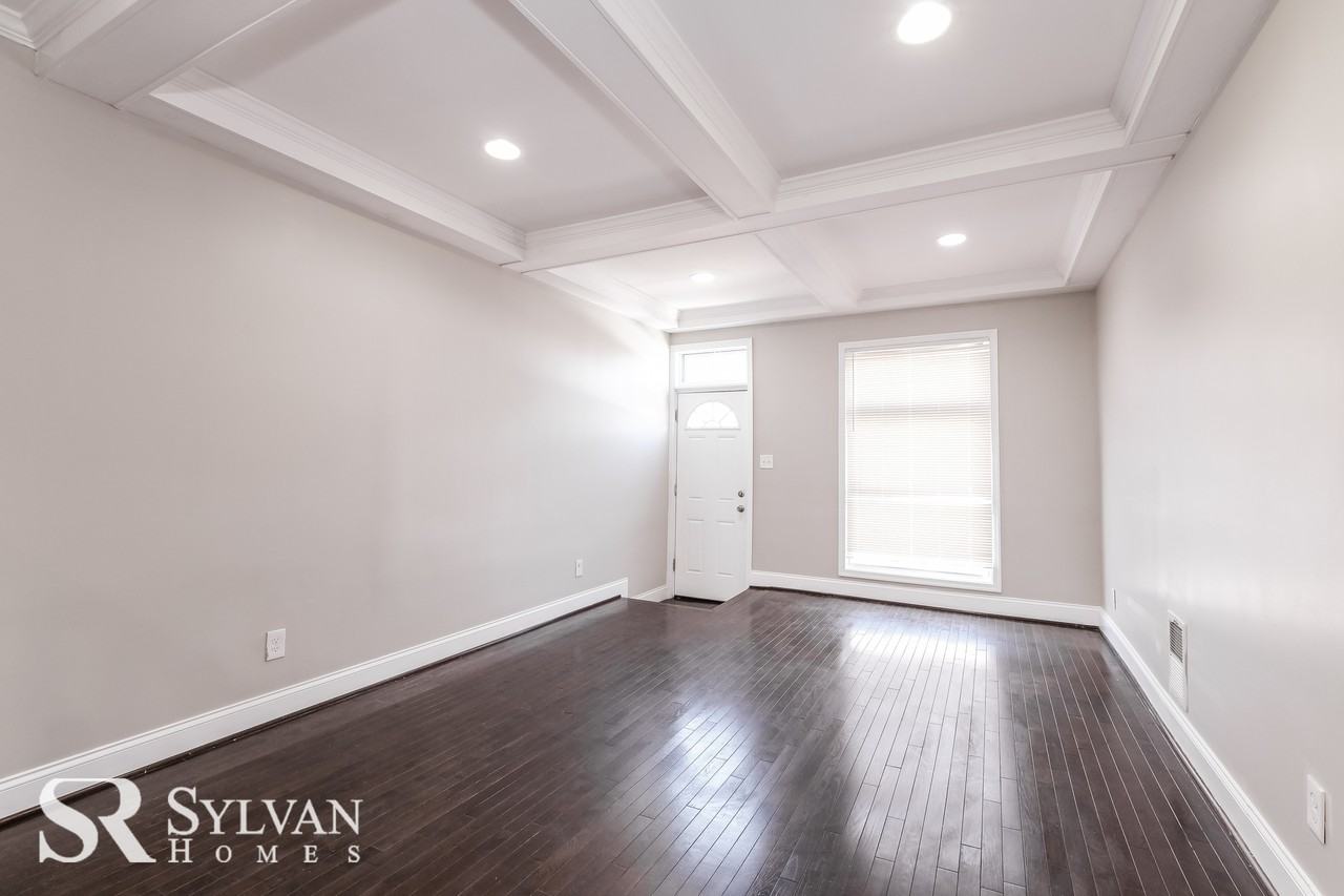 303 S Lehigh St - Photo 3 of 14