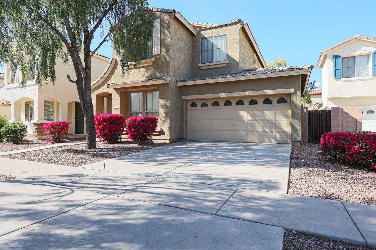 3672 E Sundance Ave - Photo 2 of 38