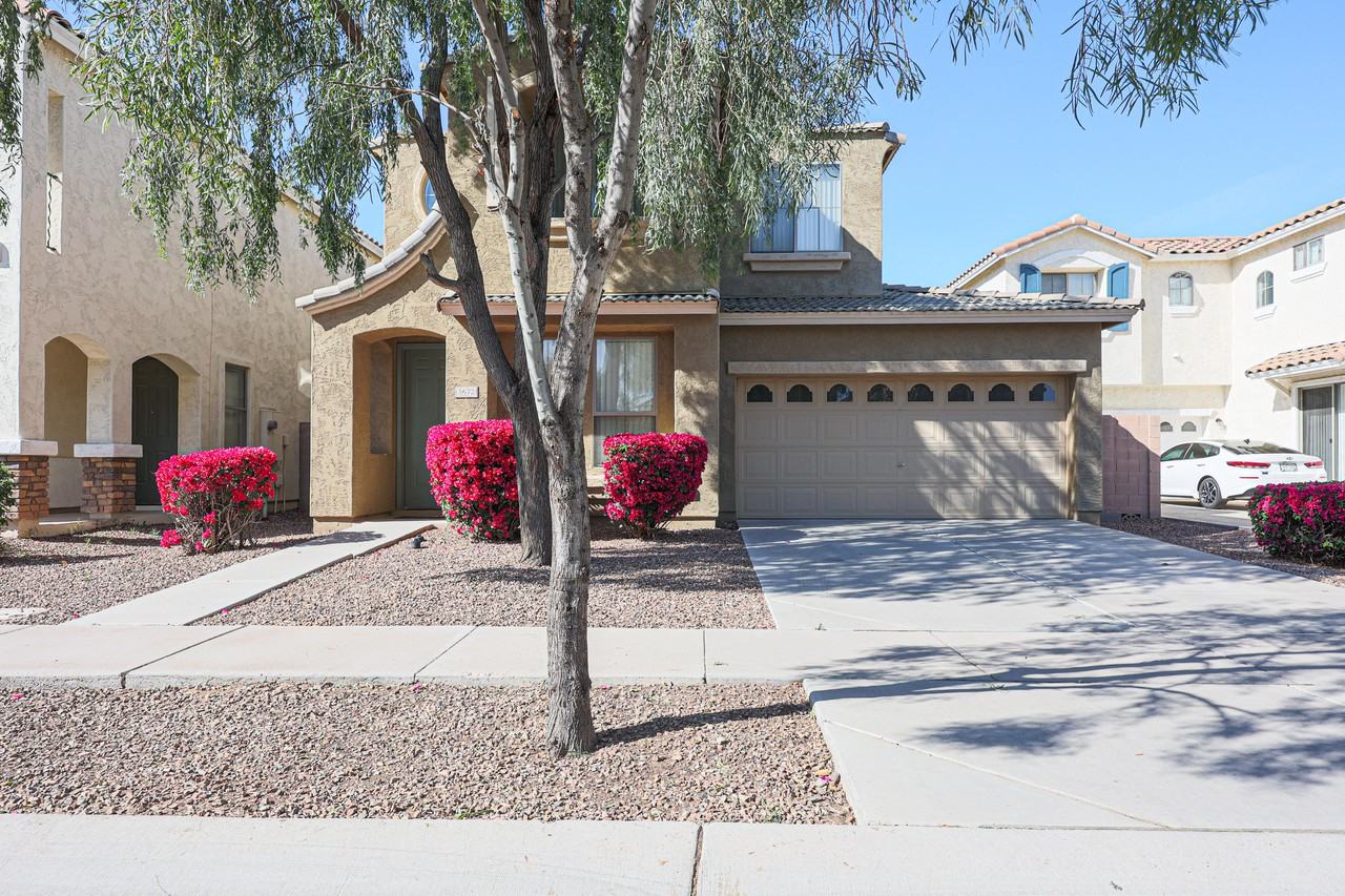 3672 E Sundance Ave - Photo 3 of 38