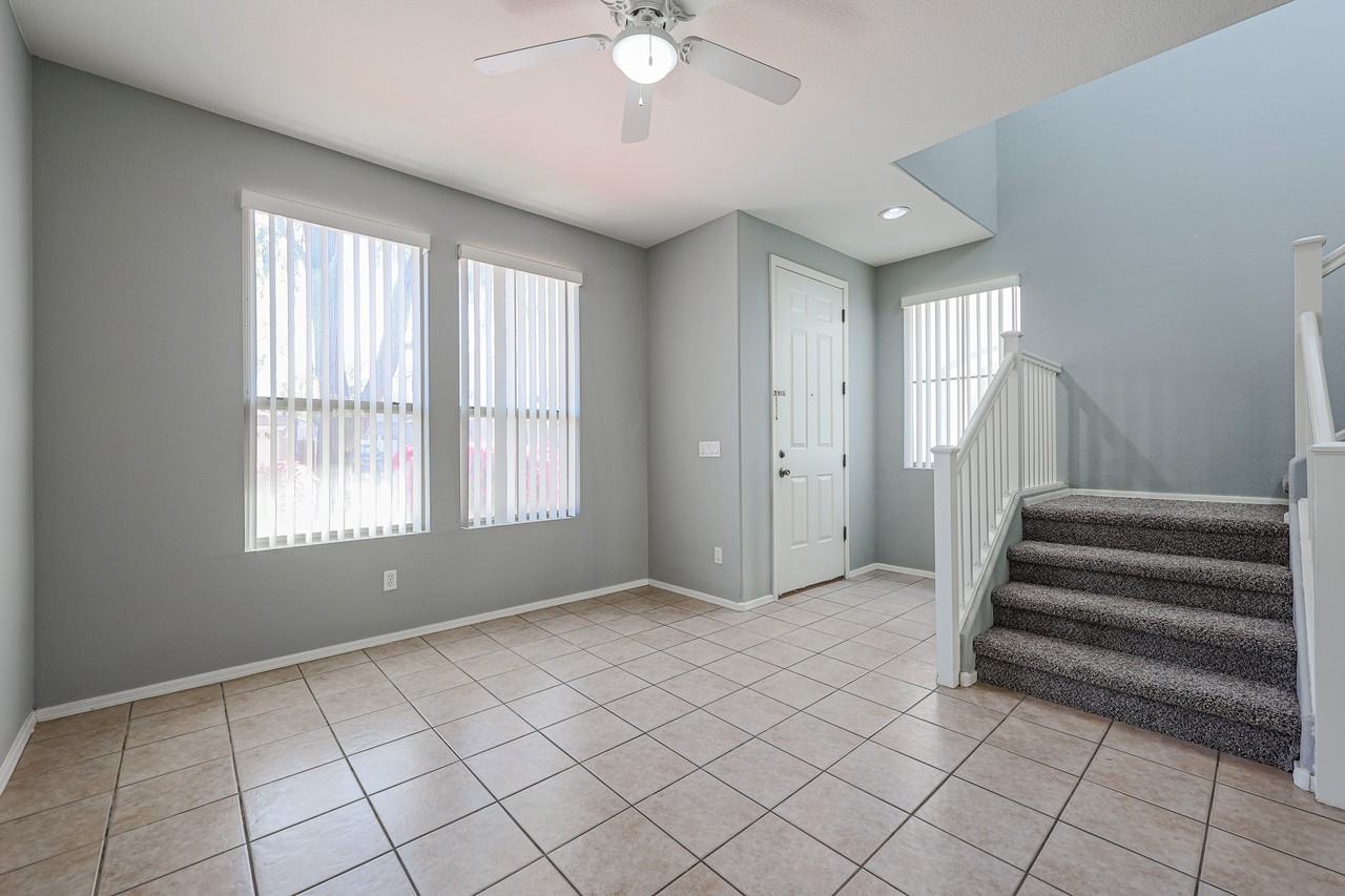 3672 E Sundance Ave - Photo 6 of 38