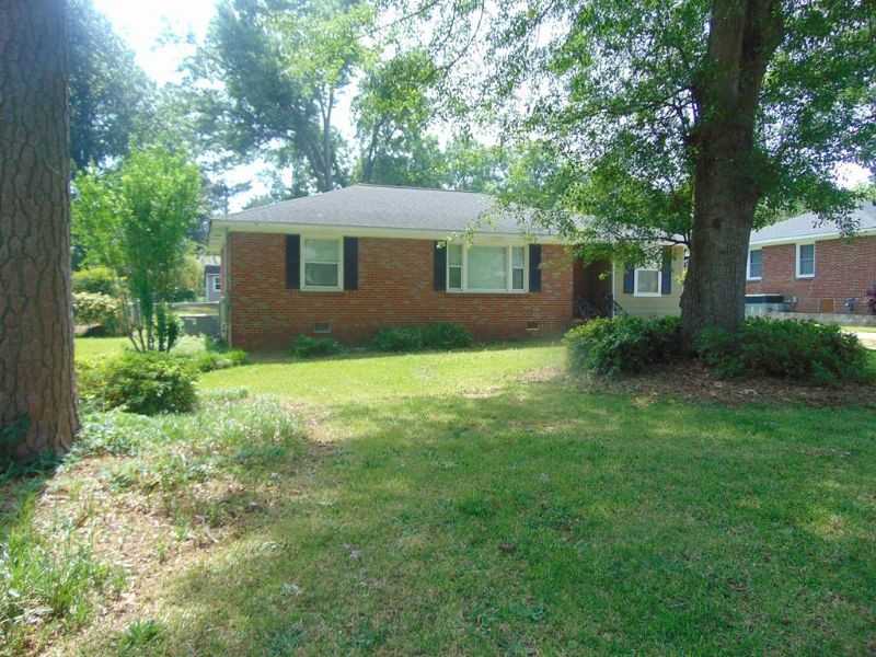1108 Magnolia Drive - Photo 2 of 9