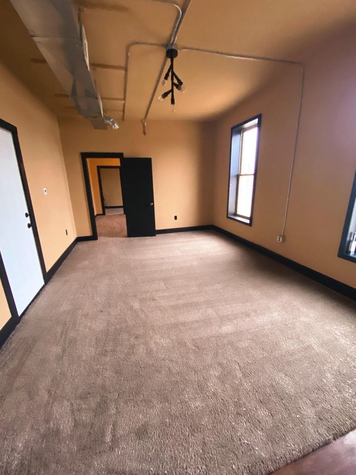 325 Steele St #2 - Photo 7 of 25