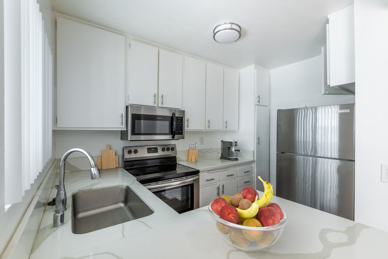 Studio City Hills - Photo 7 of 98