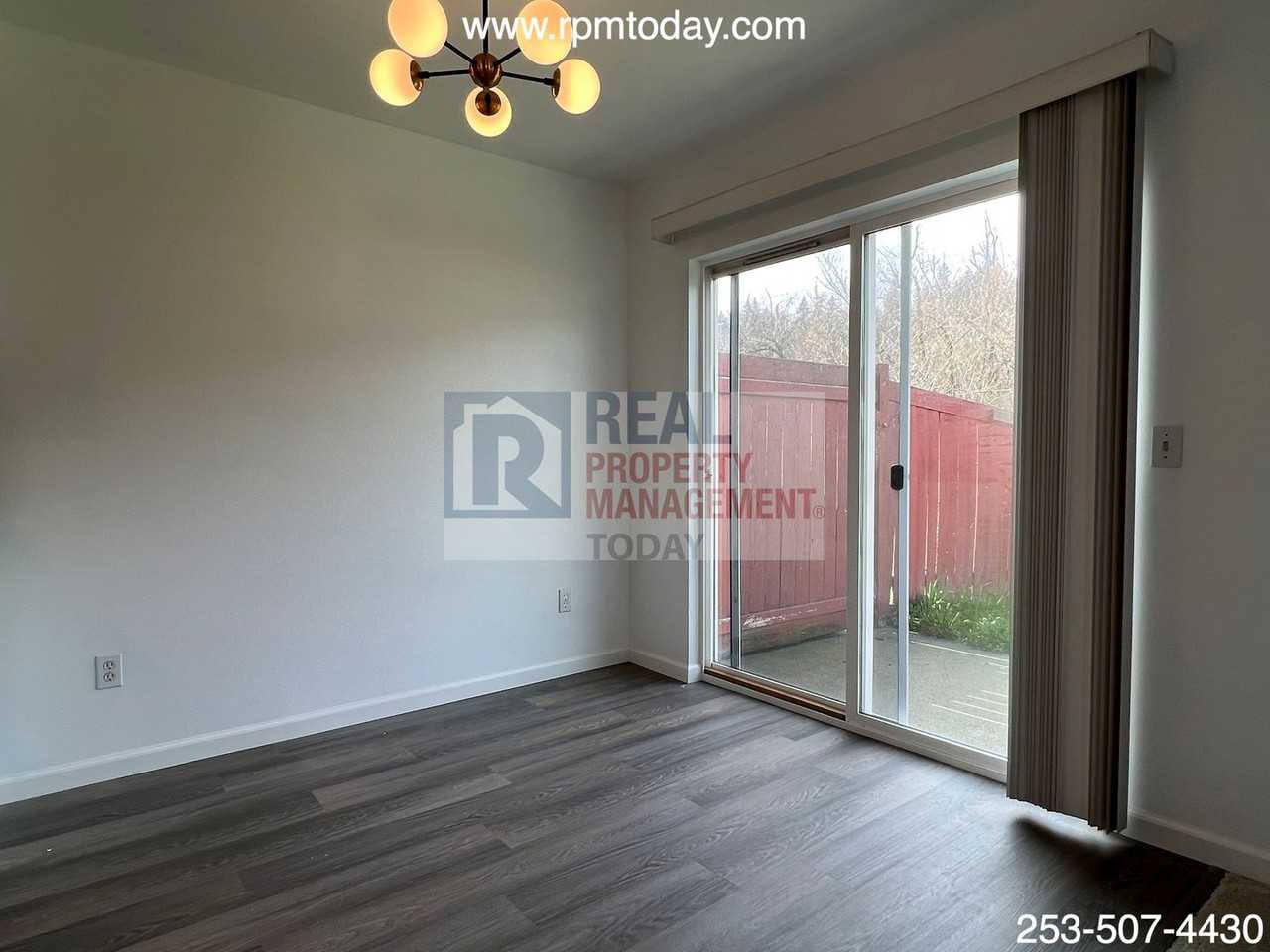 334 Tacoma Blvd S #334 - Photo 2 of 10