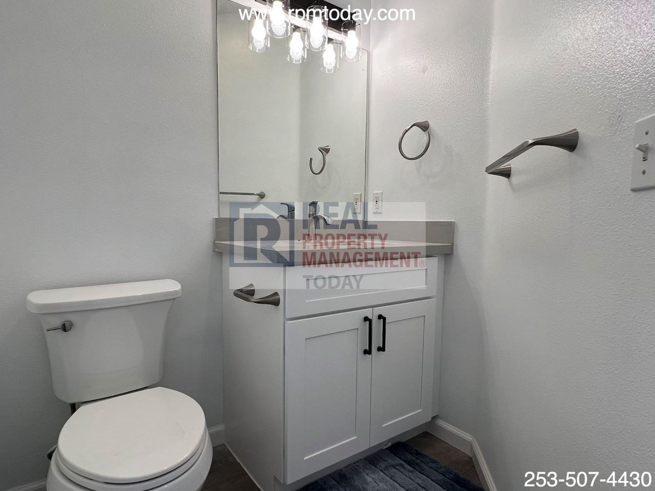 334 Tacoma Blvd S #334 - Photo 6 of 10