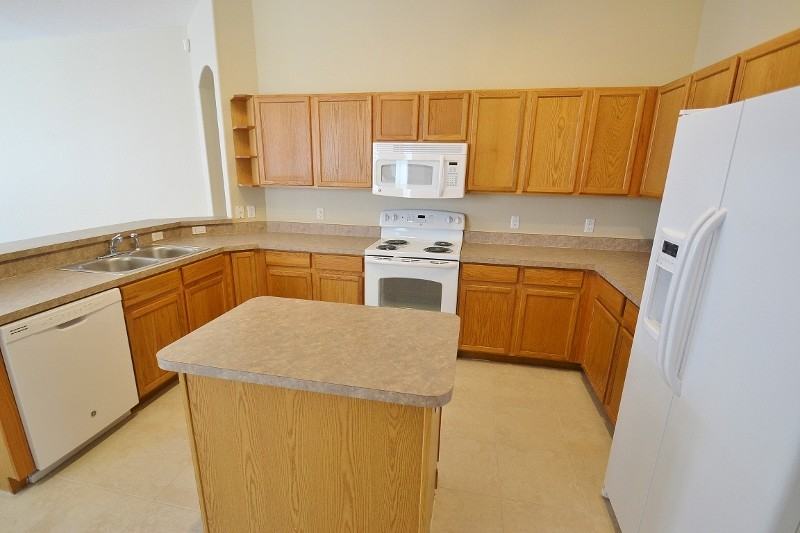 12038 Timberhill Dr - Photo 3 of 3