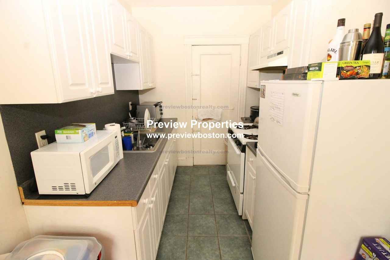 Sidlaw Rd #14 - Photo 5 of 12