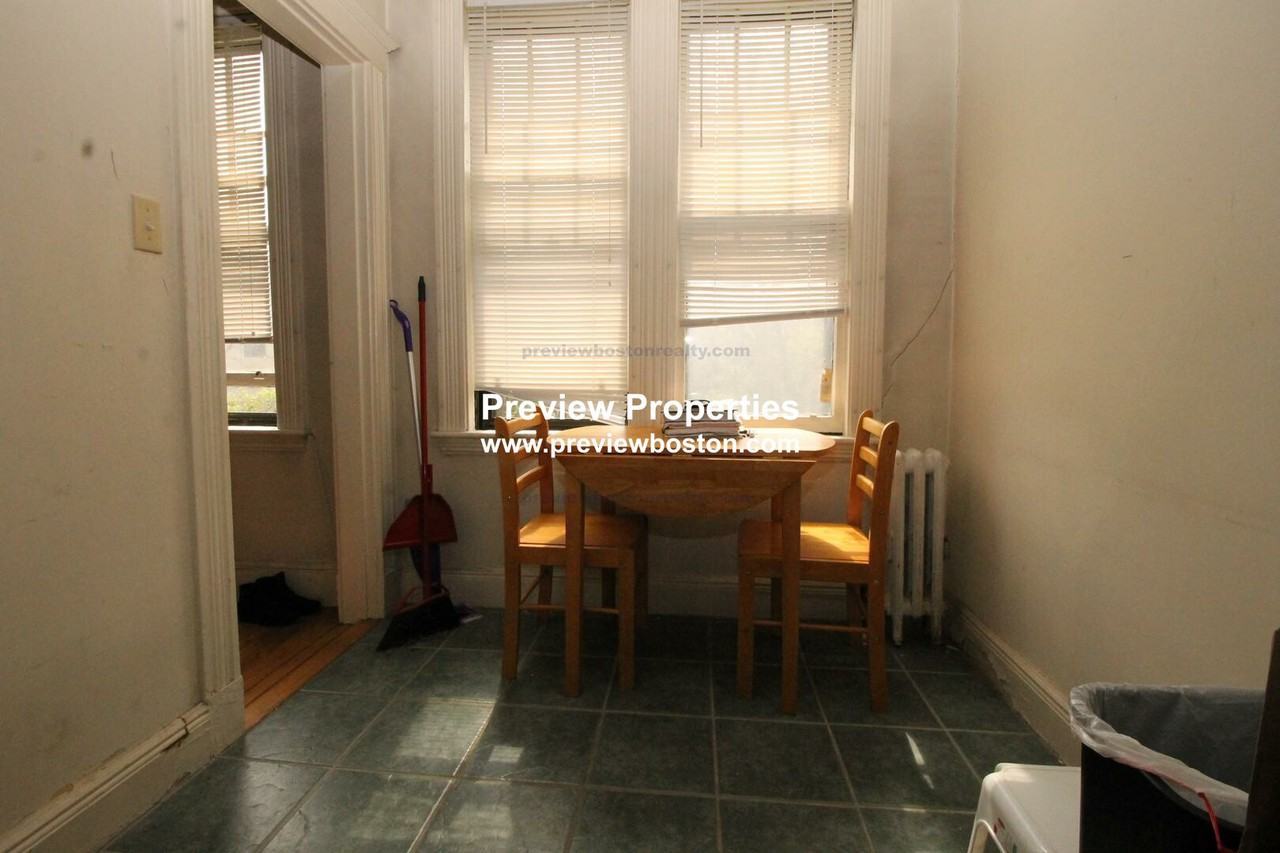 Sidlaw Rd #14 - Photo 6 of 12