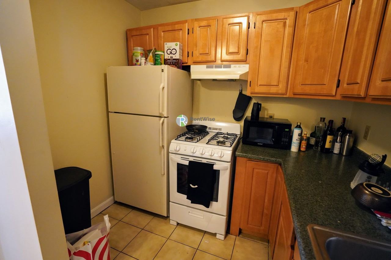 15 Lorraine Ter #1 - Photo 6 of 20