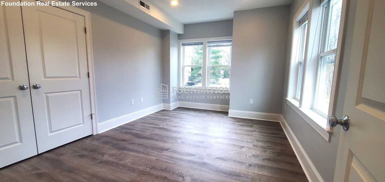 120 Kenrick St #5 - Photo 3 of 9