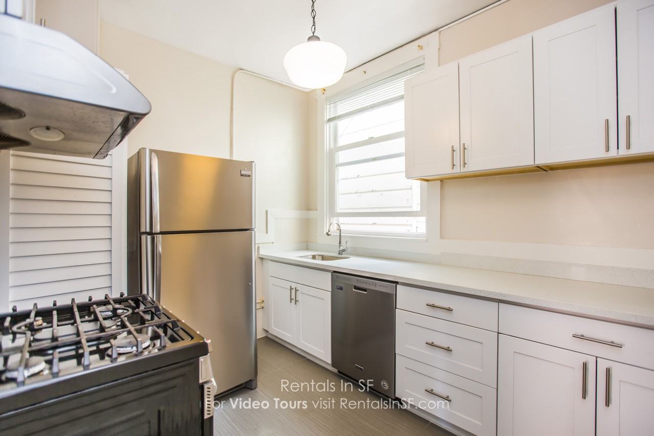 1889 Hayes St - Photo 2 of 10