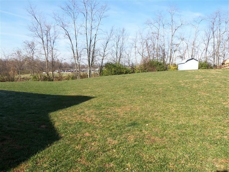 443 Rosebud Cir - Photo 3 of 18