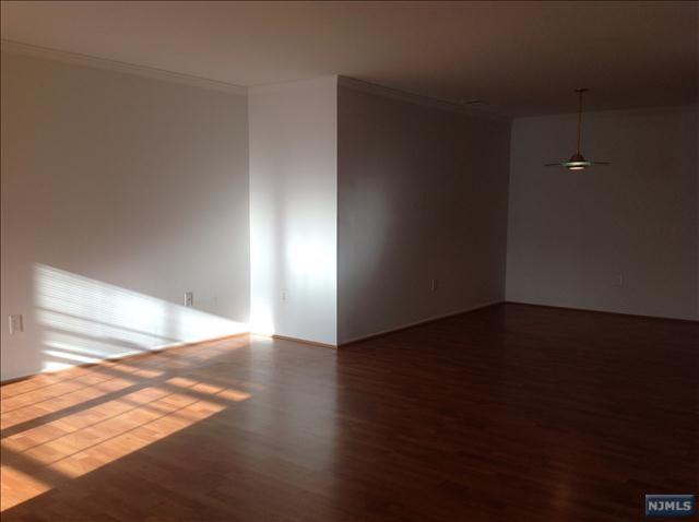 2132 Isabelle Ct #2132 - Photo 3 of 14
