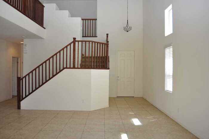 2416 Marvelous Manor Ave - Photo 2 of 11