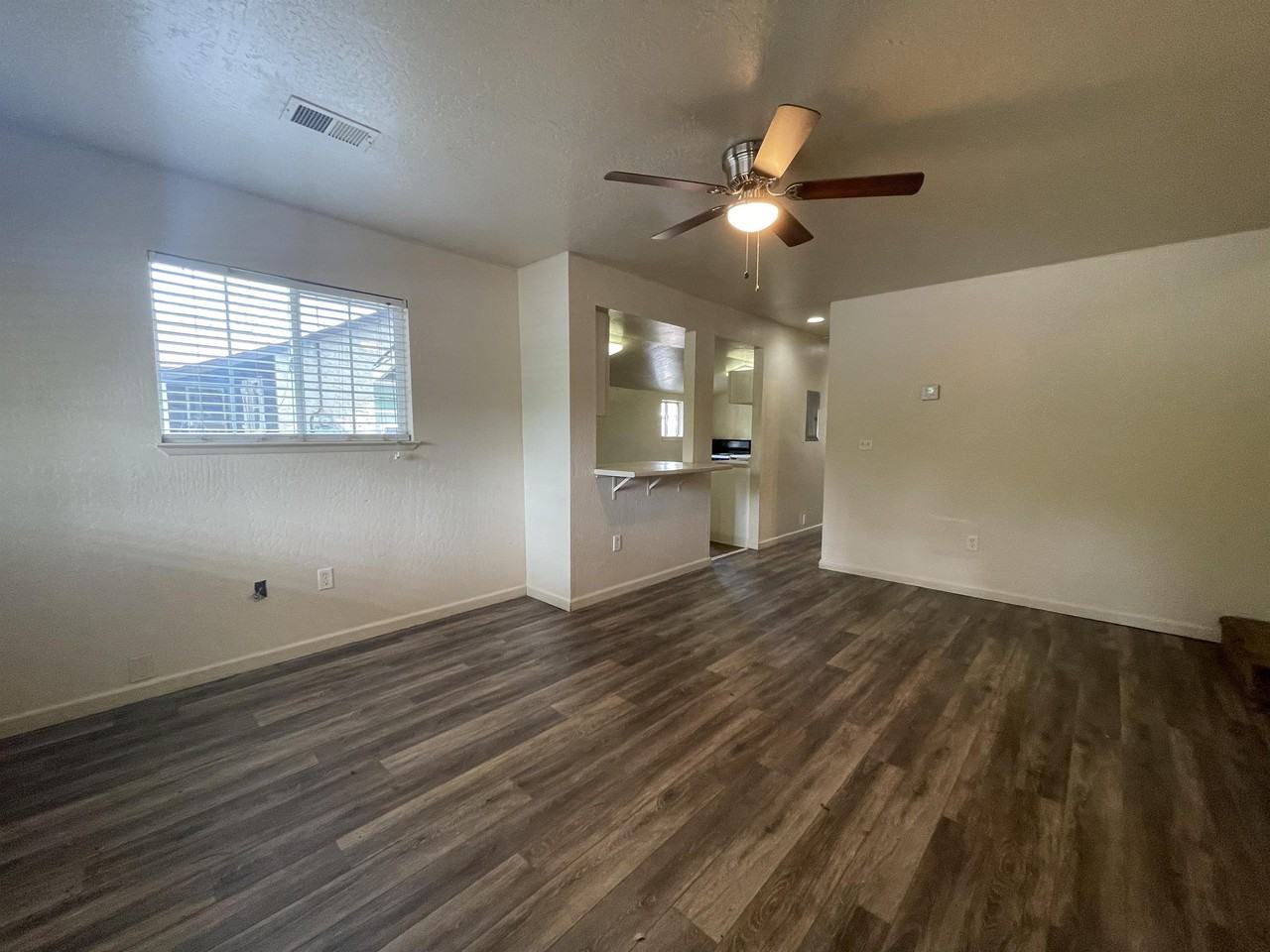 524 W 1st Ave #A - Photo 2 of 14