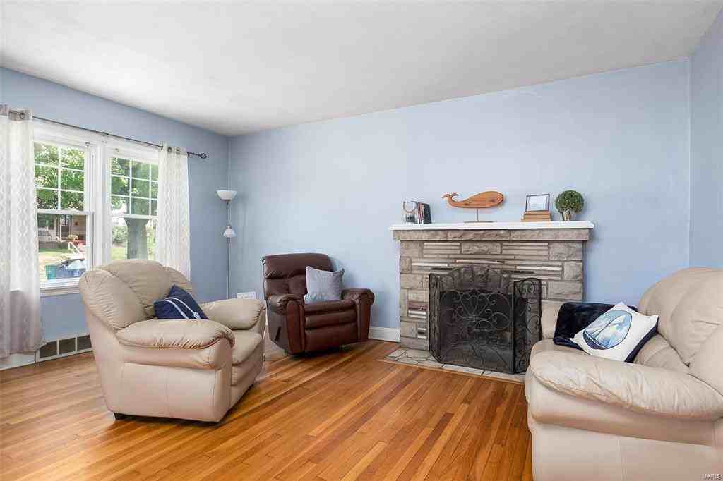 8724 Magdalen Ave - Photo 2 of 28