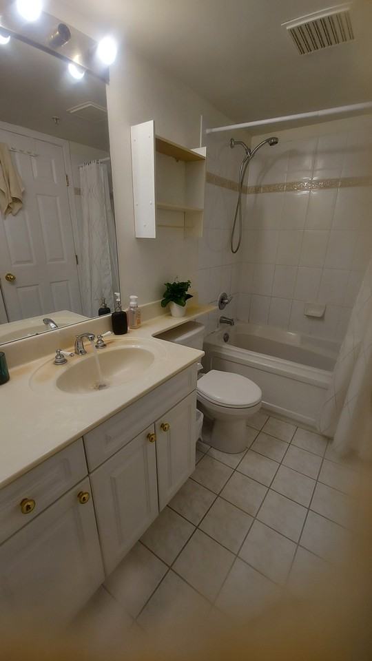 W 16th Ave & Oak St - Photo 4 of 9