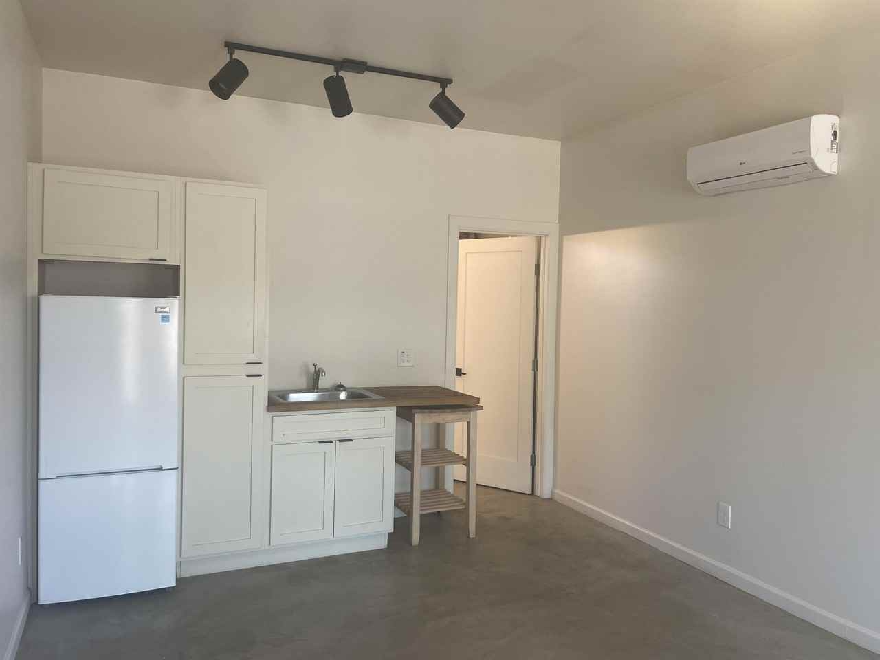 1523 E Cambridge Ave #GH - Photo 3 of 6