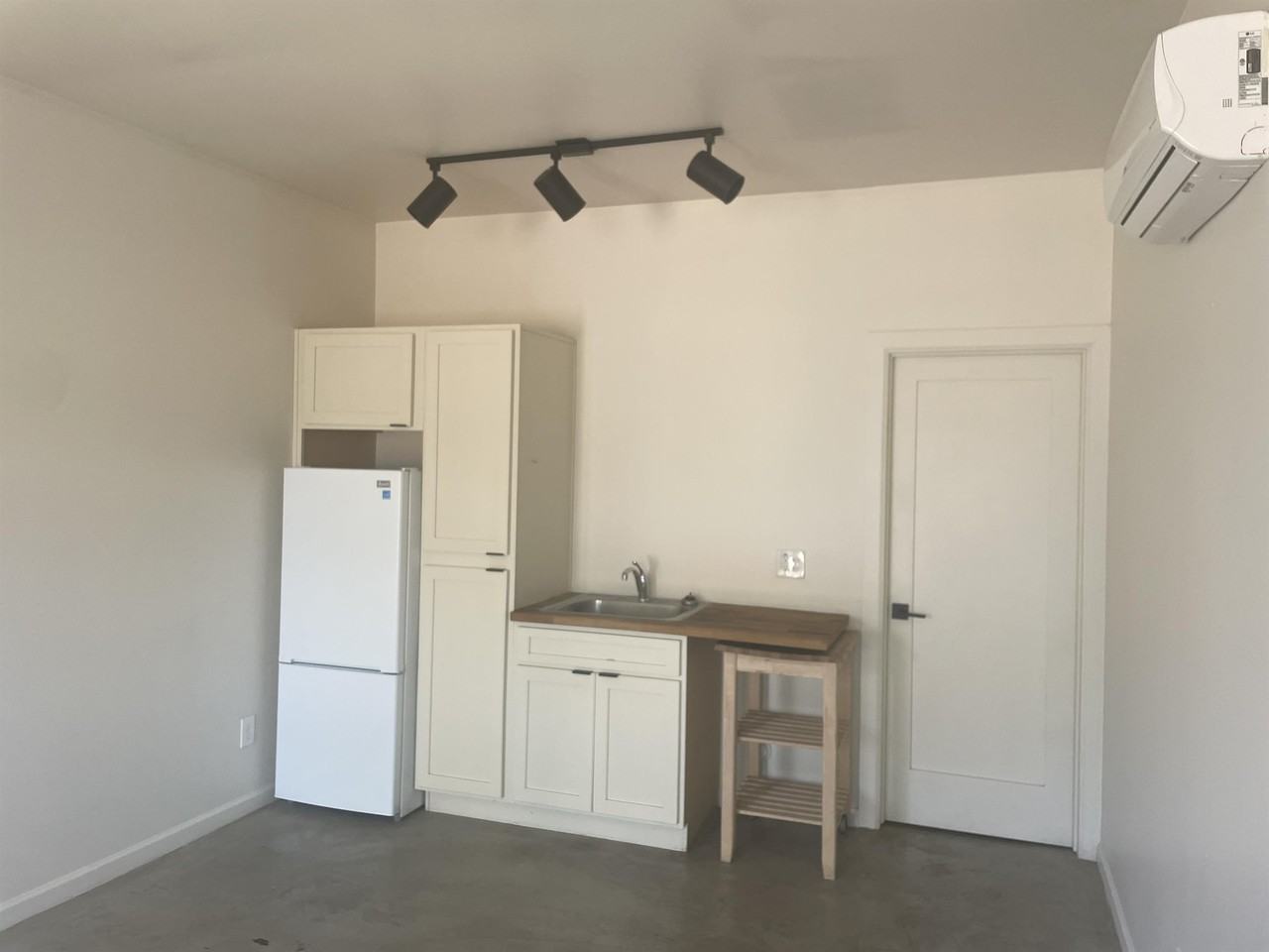 1523 E Cambridge Ave #GH - Photo 5 of 6