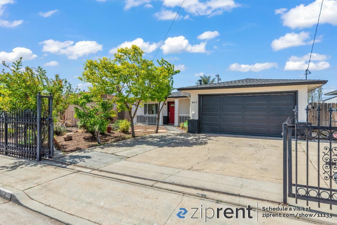 864 Alonda Ct - Photo 2 of 22