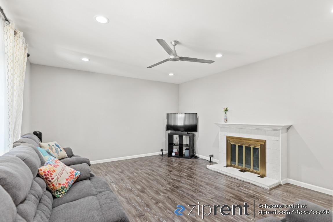 2108 Sierra Wood Dr - Photo 3 of 20