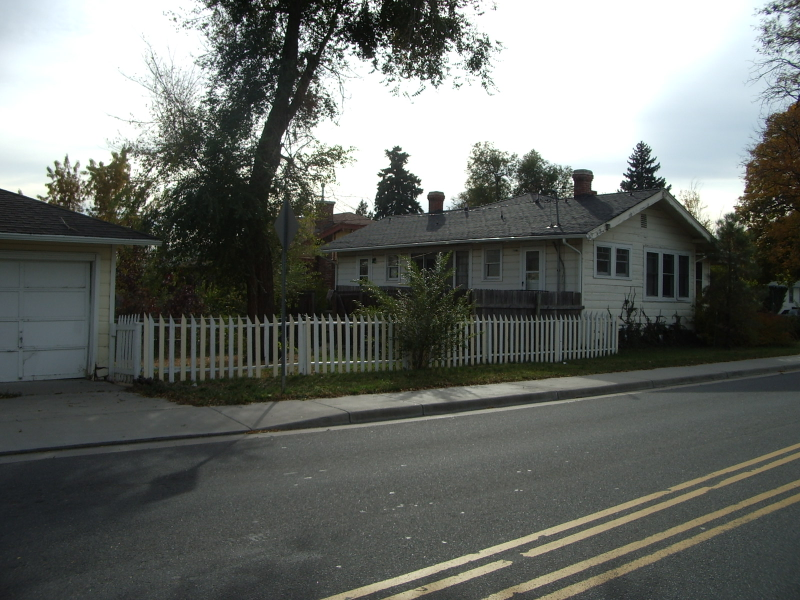 3196 Ames St - Photo 6 of 43