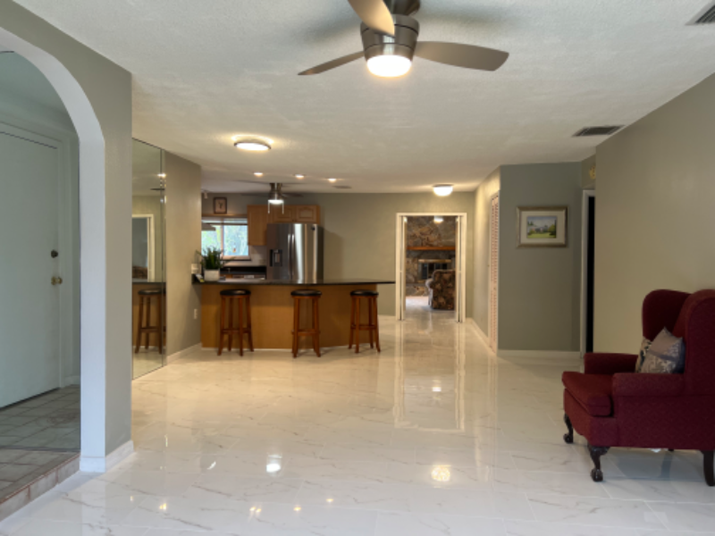 538 85Ave N - Photo 7 of 36