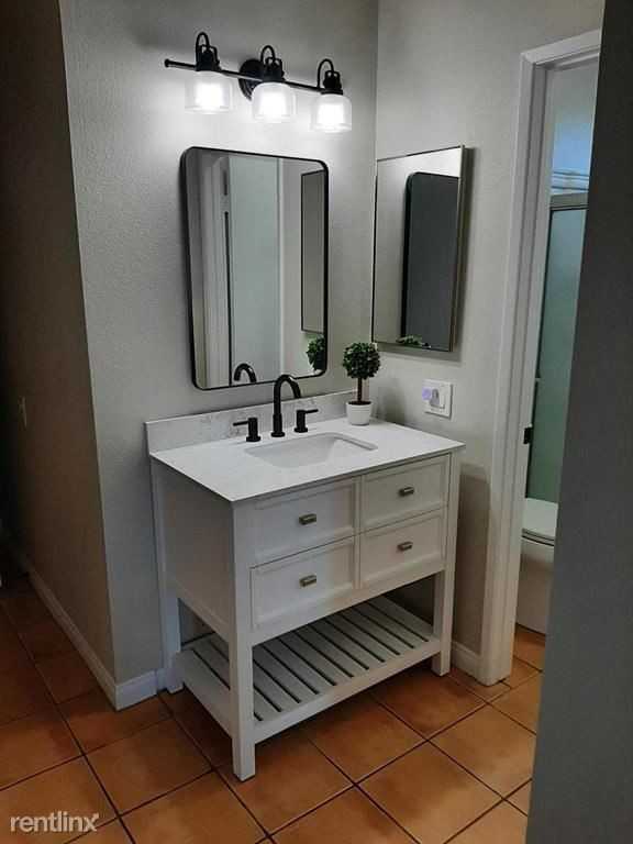 864 S Mountain View Dr - Photo 2 of 9