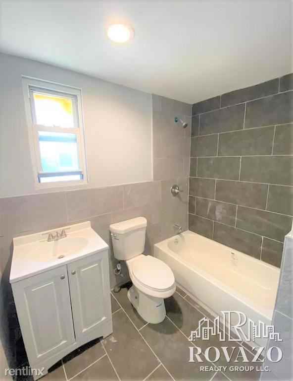 634 15th Ave - Photo 2 of 4