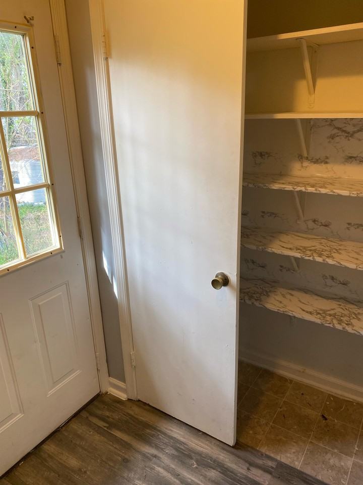 7621 Longstreet Dr #1 - Photo 4 of 17