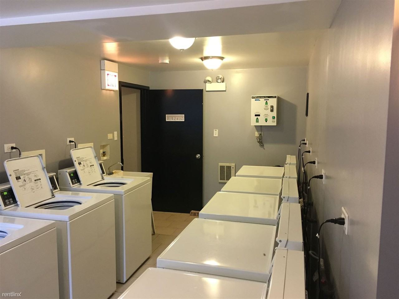 Rockwell Commons-4860-70 Rockwell/2615-25 Ainslie - Photo 2 of 10