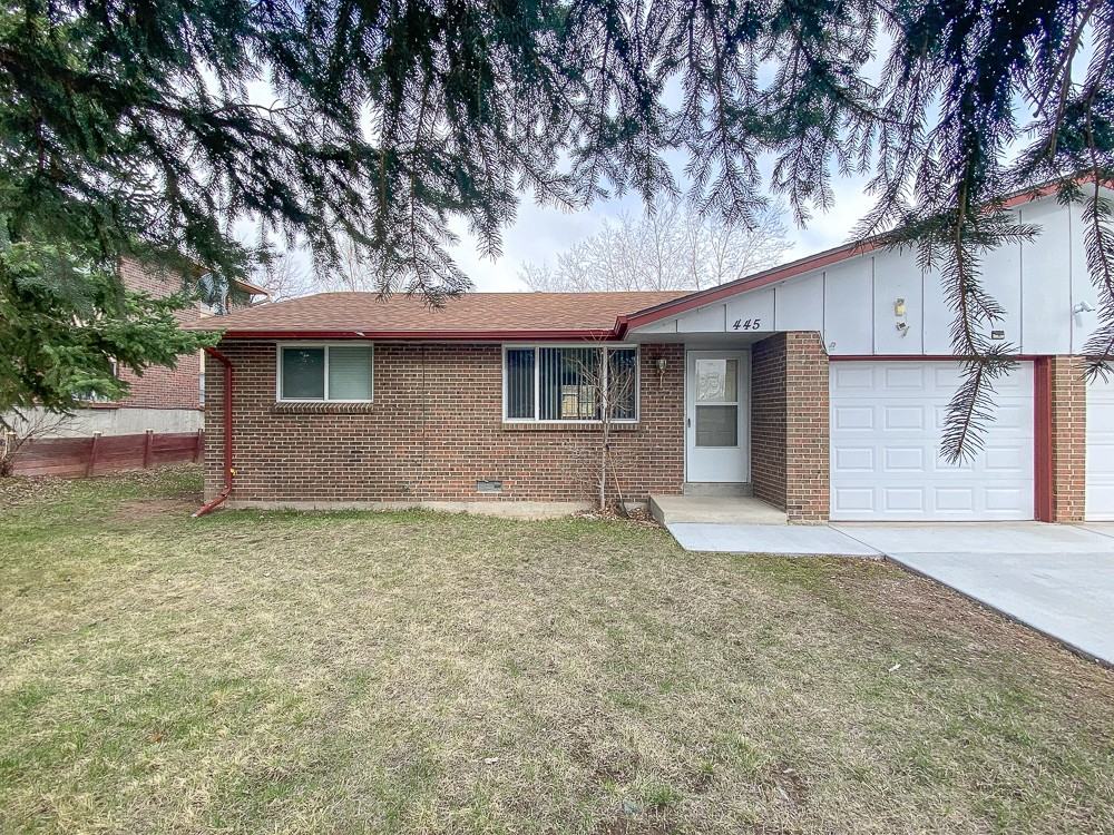 445 S Newcombe St - Photo 2 of 13