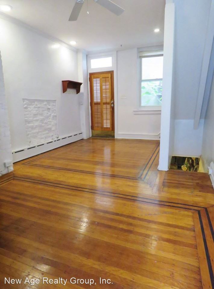 1830 Manning St #4 - Photo 3 of 37