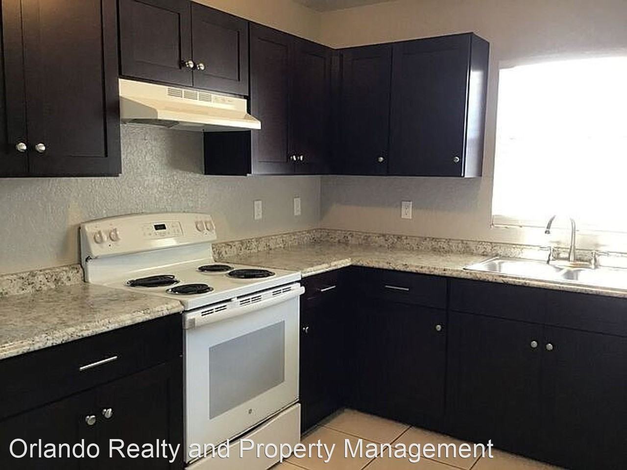 354 Pearlwood St - Photo 2 of 12