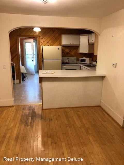 823 7th Ave Ne - Photo 3 of 12