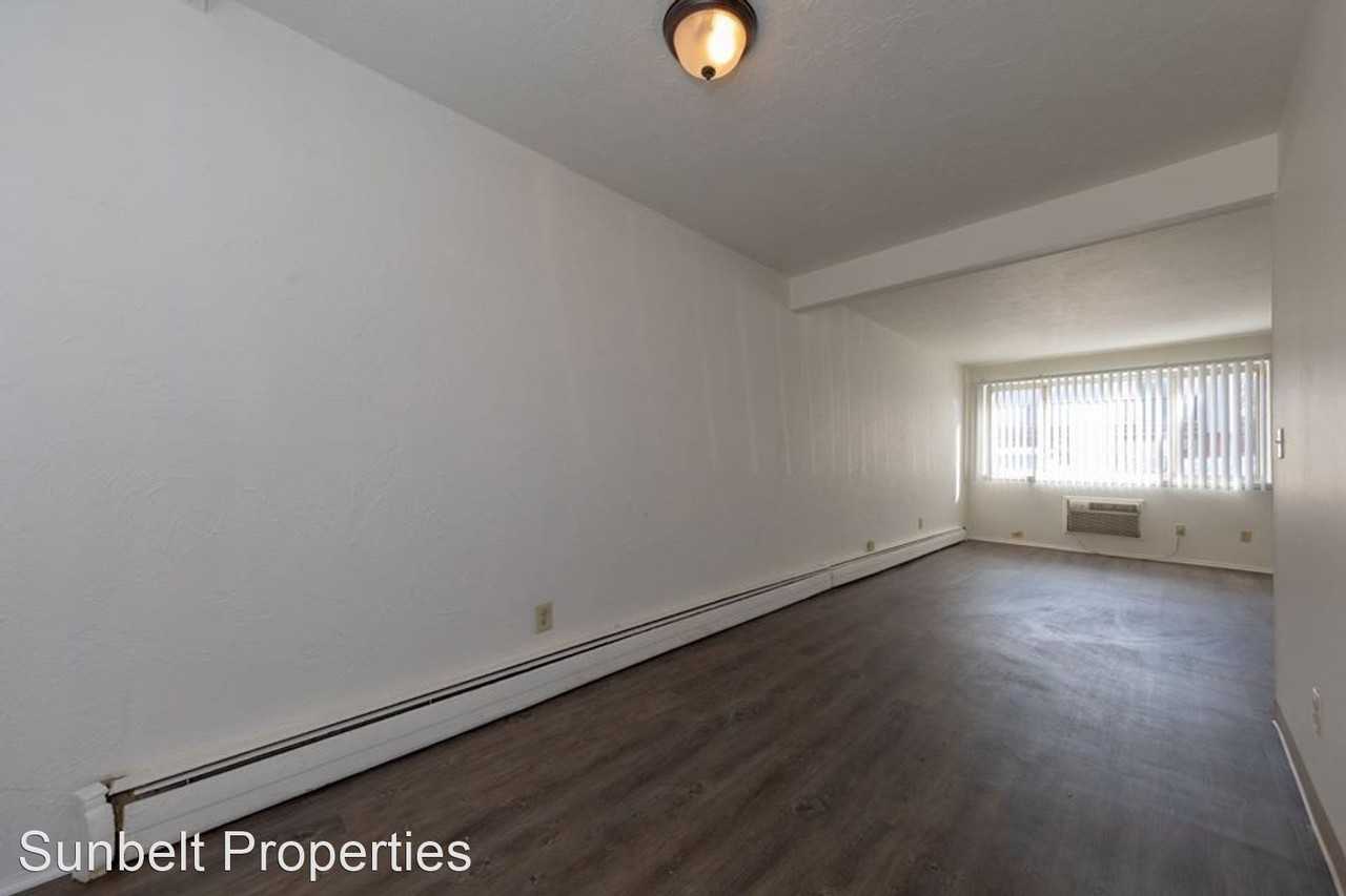 864 Rosewood Dr Apartments in Elyria, OH 44035 Zumper