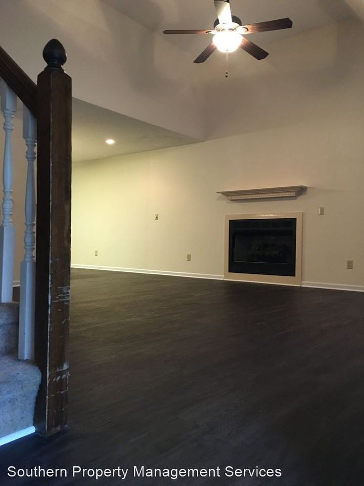 South Kevin Court - Photo 3 of 28