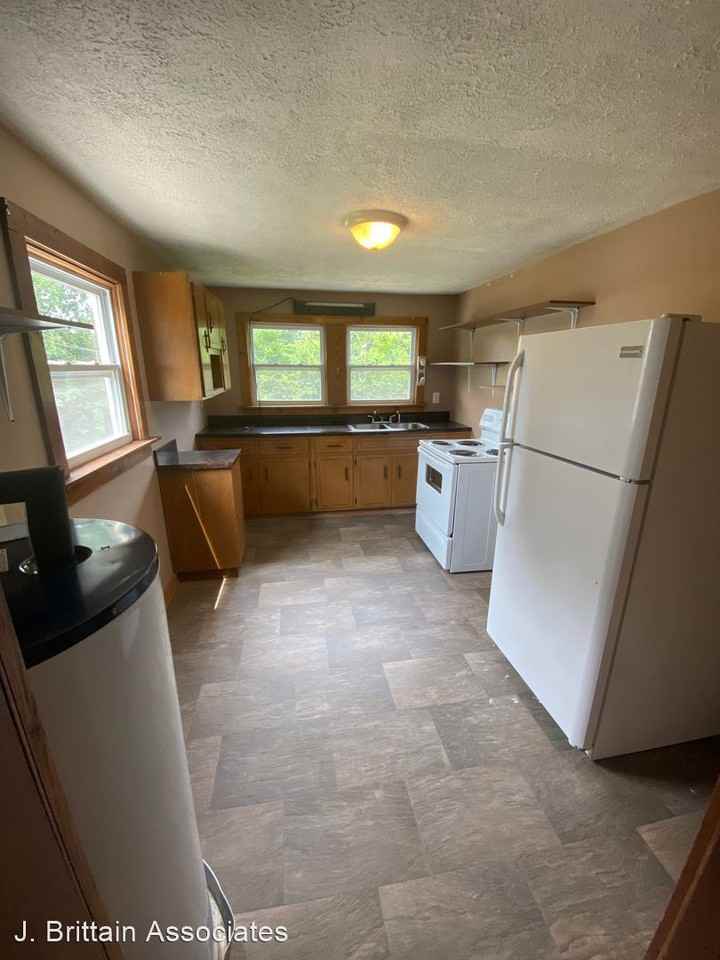 2116 Legrande - Photo 3 of 5