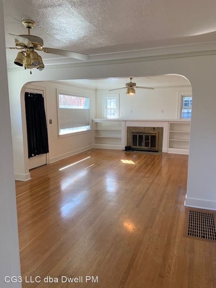 3143 Ne 12th Ave - Photo 2 of 26