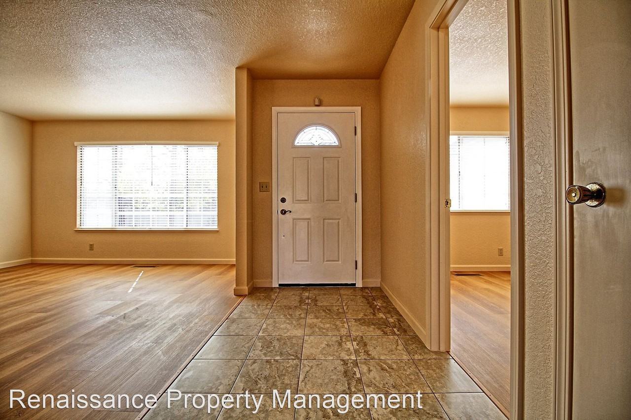 677 Chardonnay Dr - Photo 3 of 36