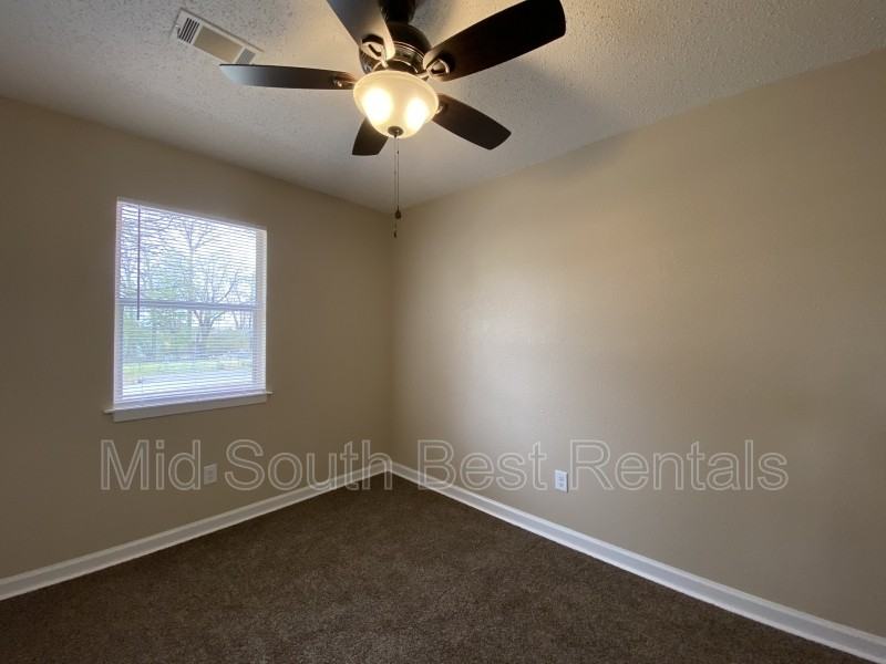 4020 Gilman St - Photo 7 of 12