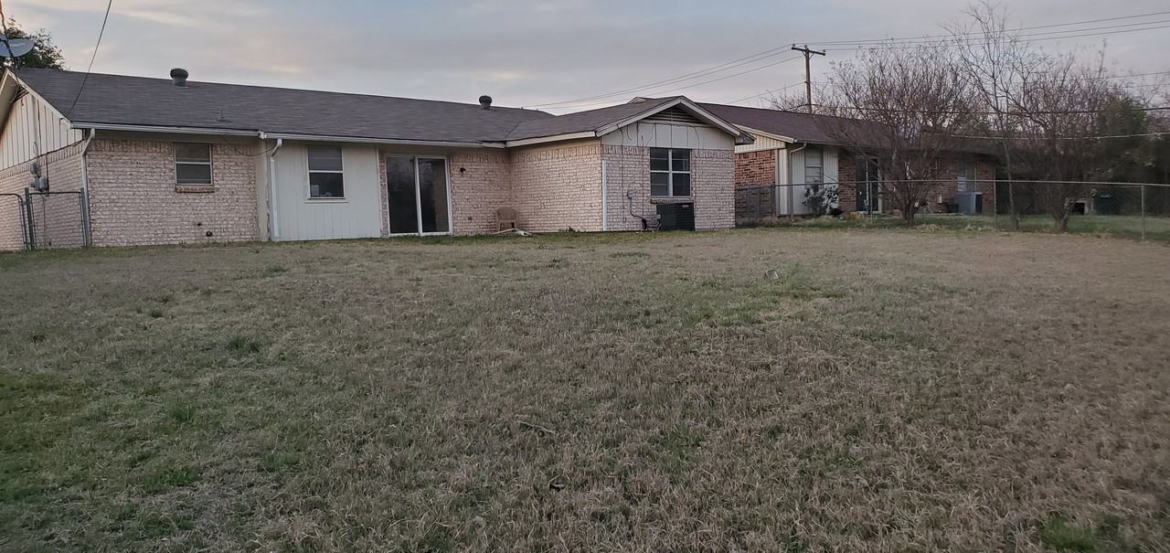 3517 Madrid Dr - Photo 2 of 2